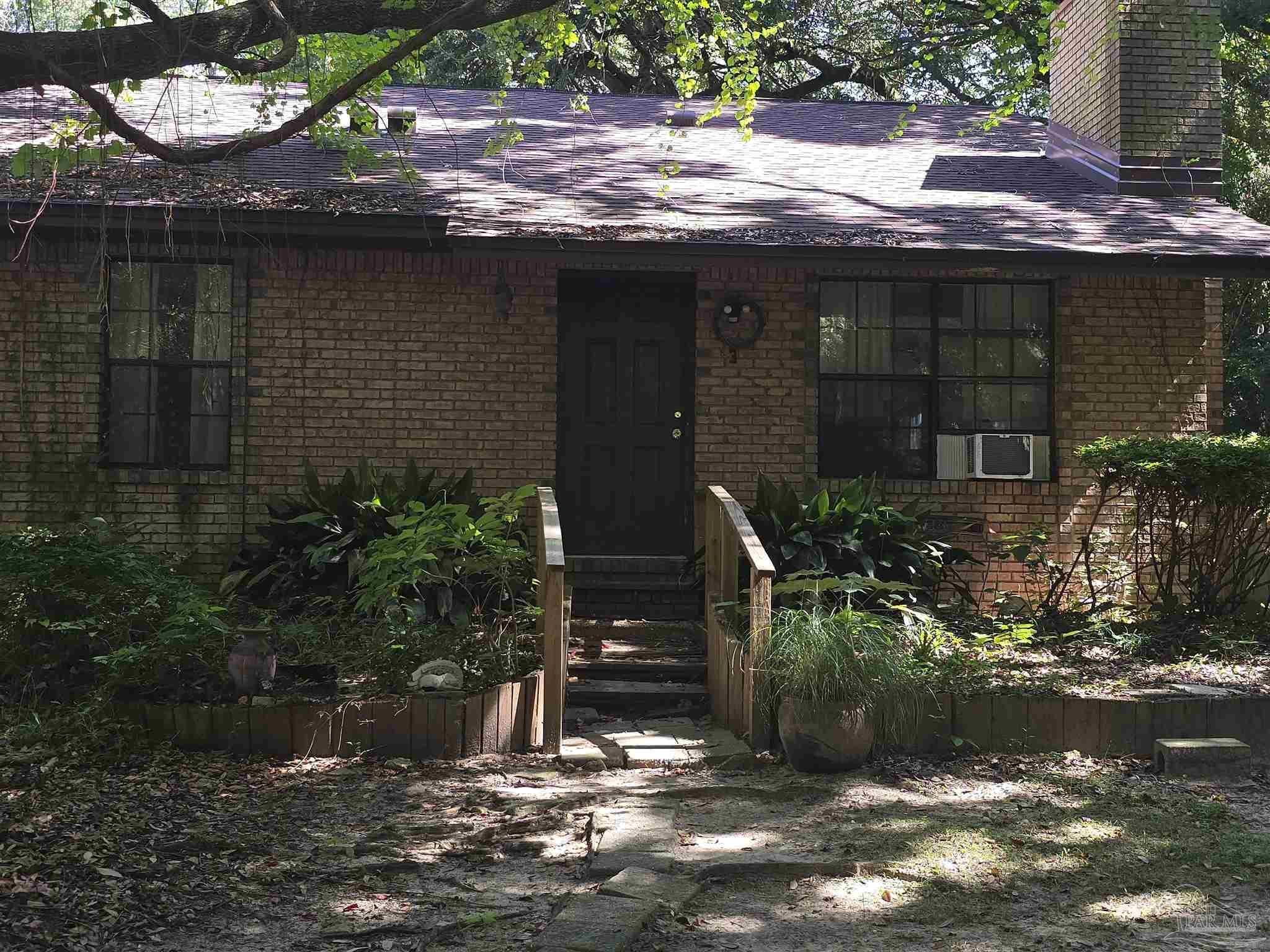 Property Photo:  9345 Chisholm Rd K3  FL 32504 