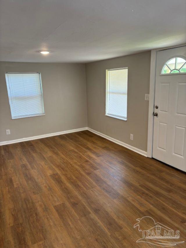 Property Photo: 1100 Wayne Ave FL 32507