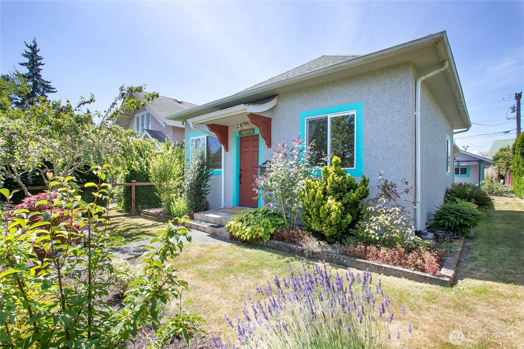 Property Photo:  2427  Lincoln Street  WA 98225 