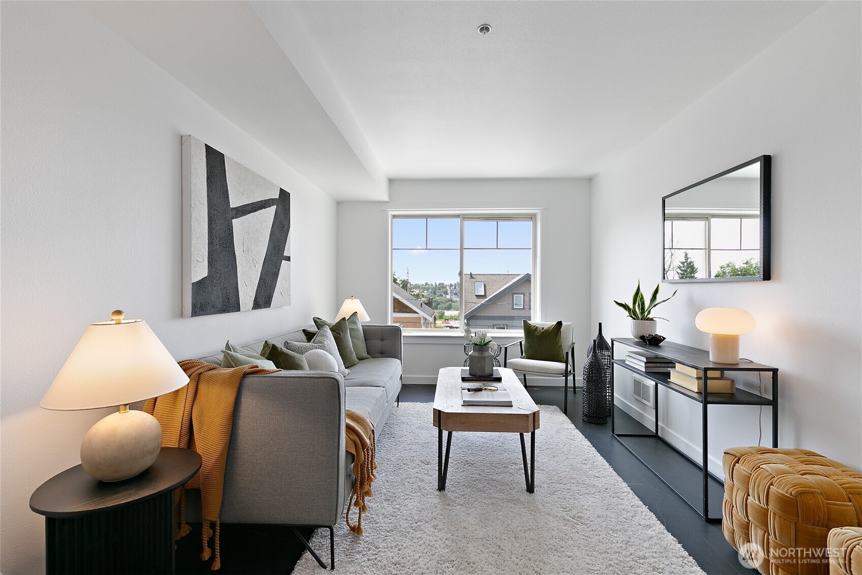 1909  10th Avenue W 203  Seattle WA 98119 photo