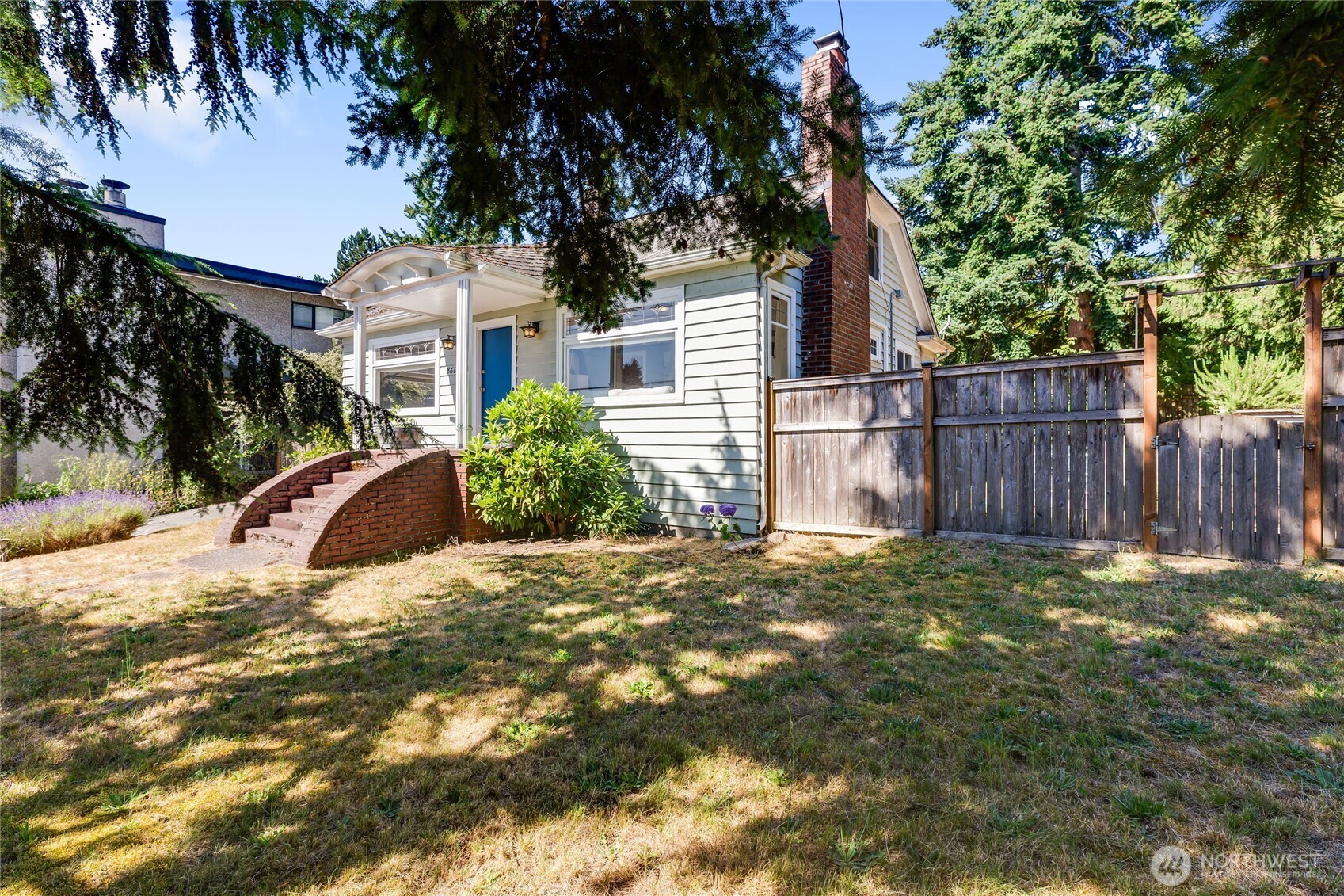 8607  15th Ave  NE  Seattle WA 98115 photo