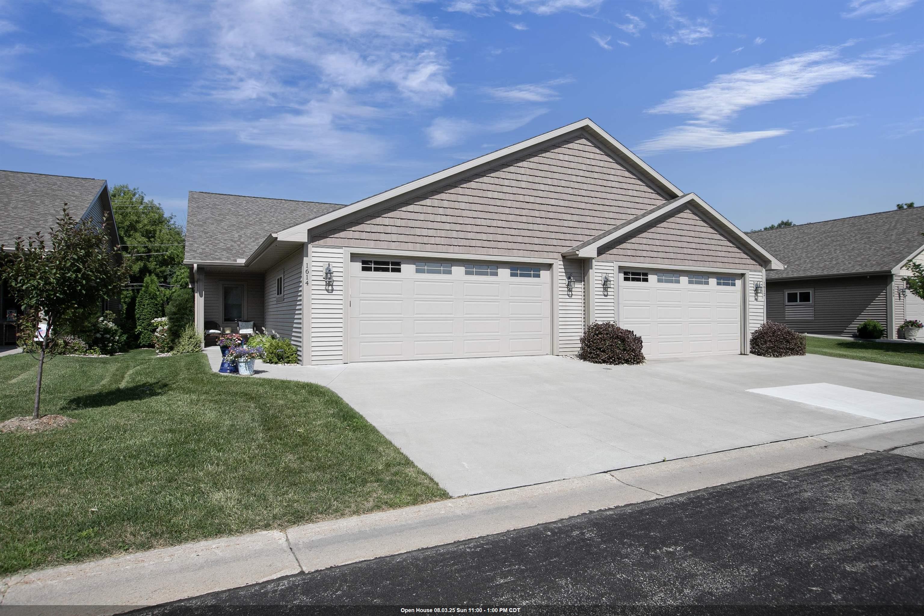 Property Photo:  1614 Stanton Circle  WI 54915 