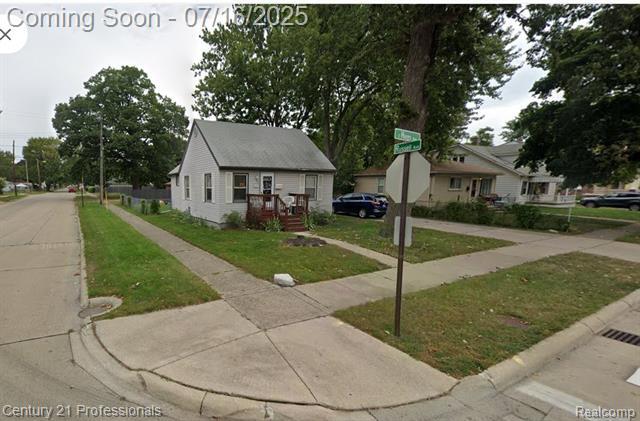 Property Photo: 1107 E Hayes Avenue MI 48030