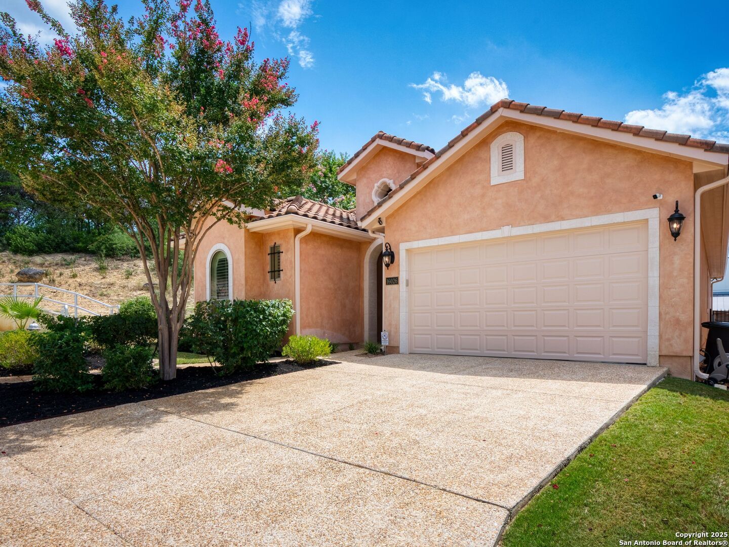 Property Photo:  16026 Huebner  TX 78248 