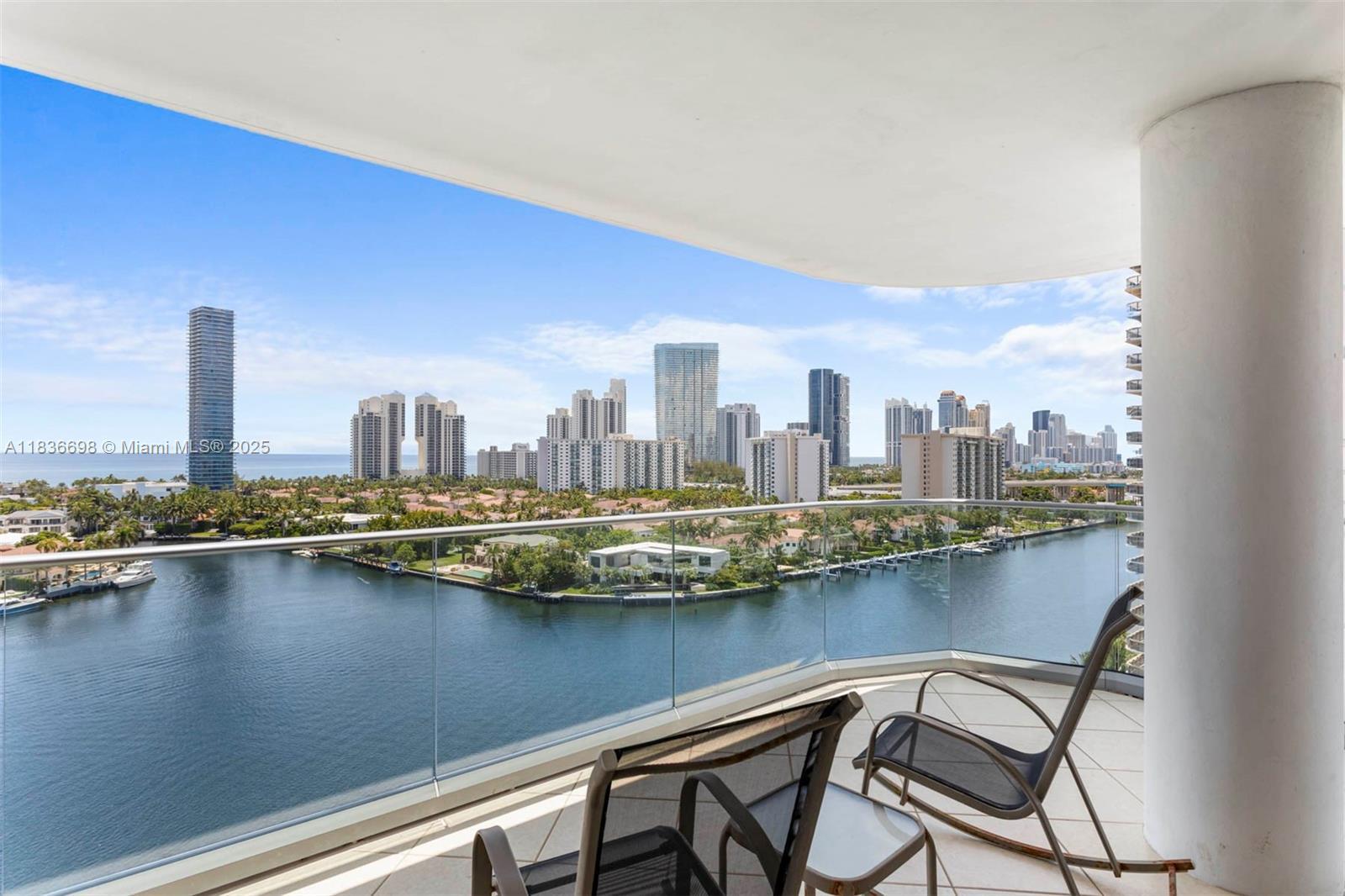 Property Photo:  19707 Turnberry Way 15-E  FL 33180 