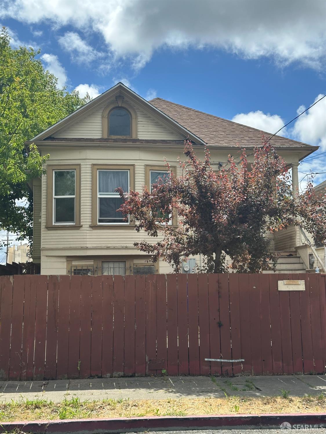 Property Photo:  2140 27th Avenue  CA 94601 