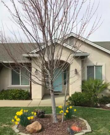 Property Photo: 1050 Hillsdale Court CA 96003