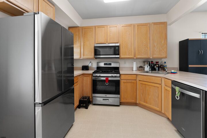 Property Photo: 18 Ravenwood Drive NJ 08234