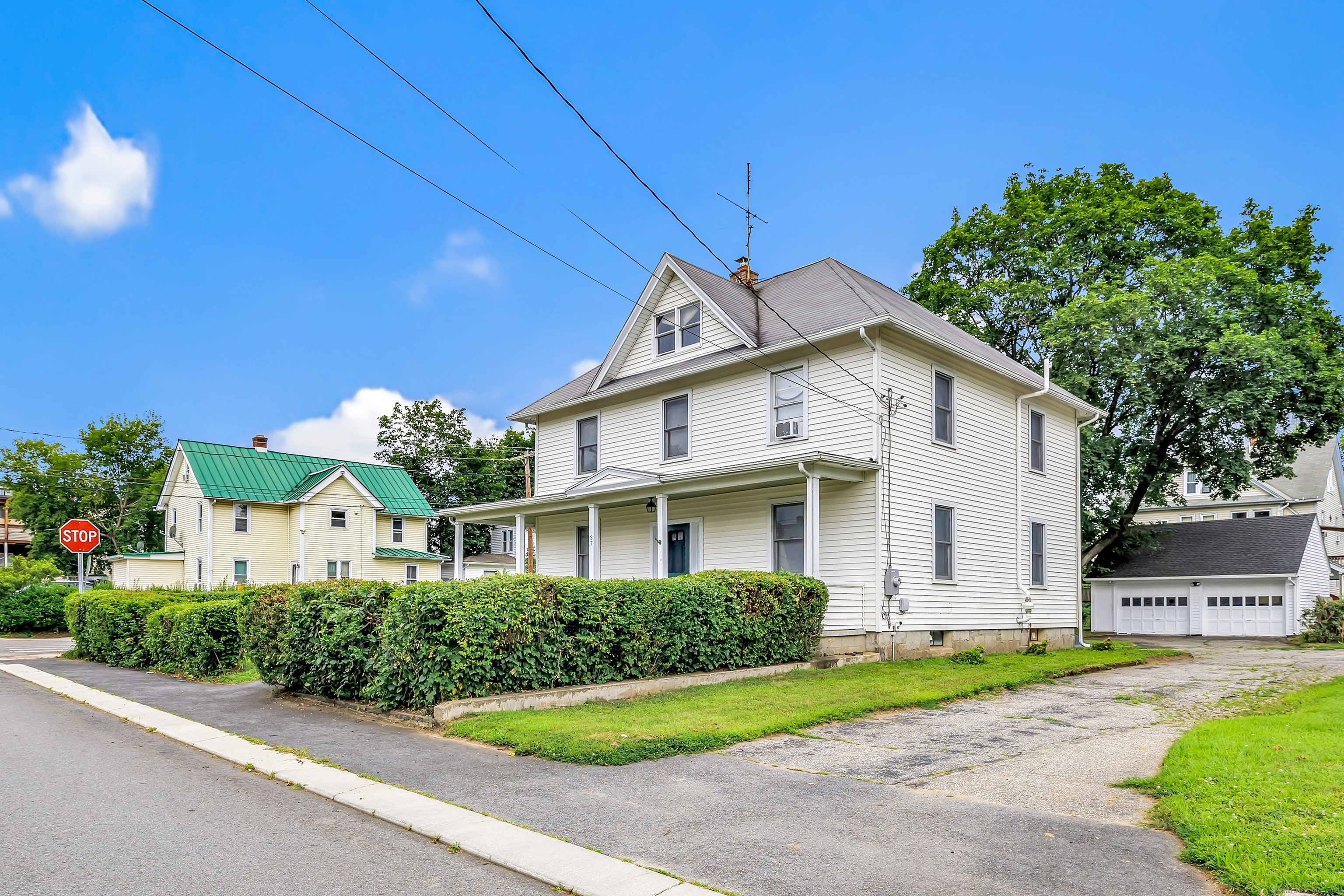Property Photo:  37 Linden Street  CT 06790 