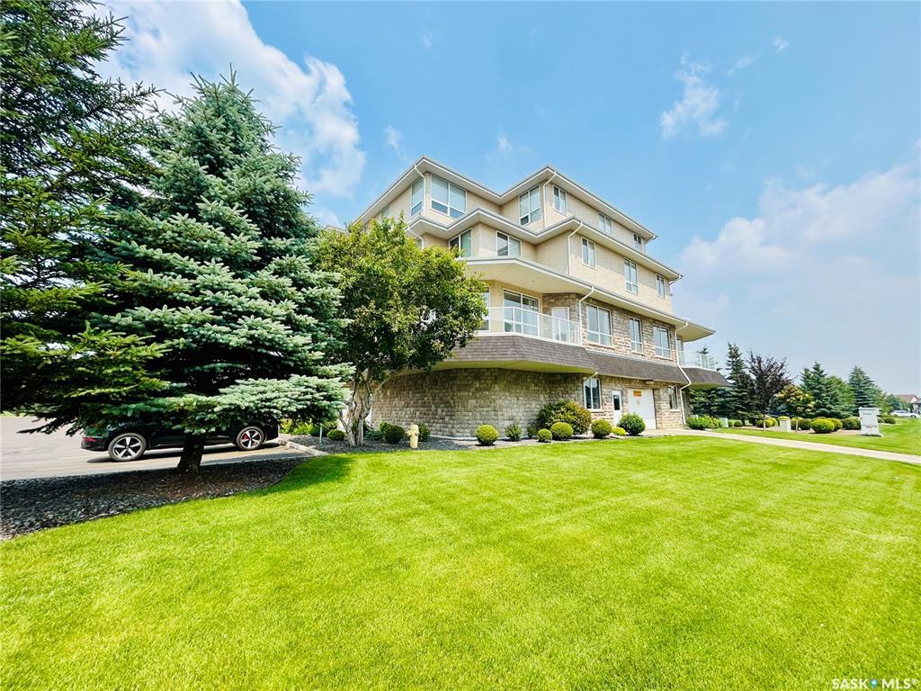 Property Photo: 405 Cartwright Street 201 SK S7T 0C8