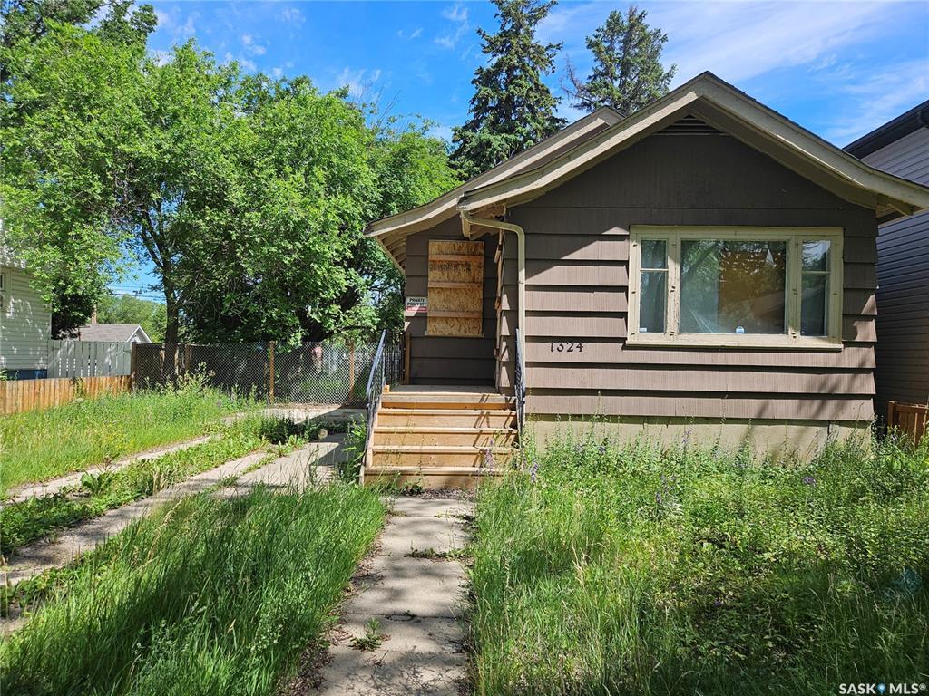 1324 B Avenue N  Saskatoon SK S7L 1C9 photo