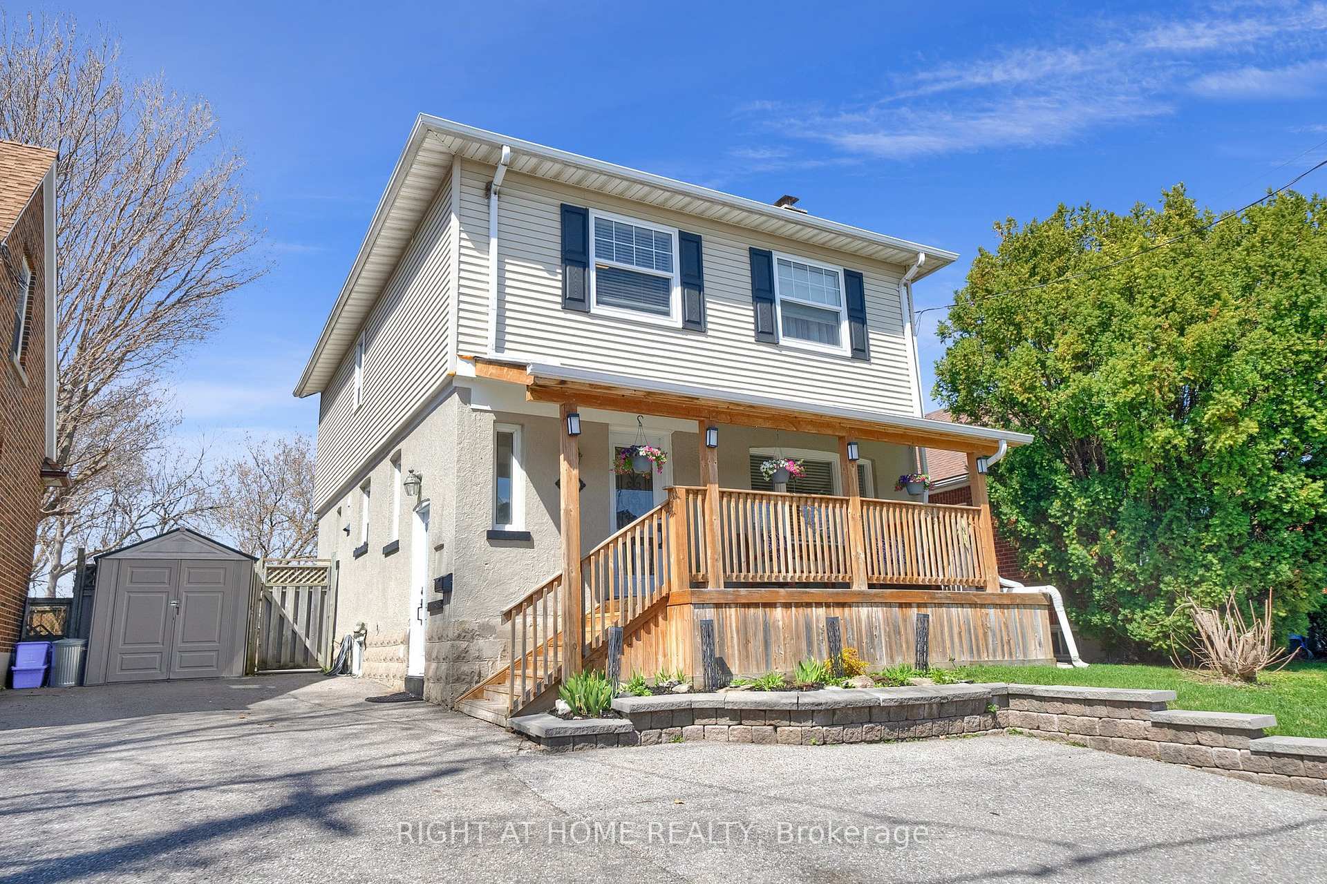 Property Photo: 244 Oshawa Boulevard ON L1G 5S9