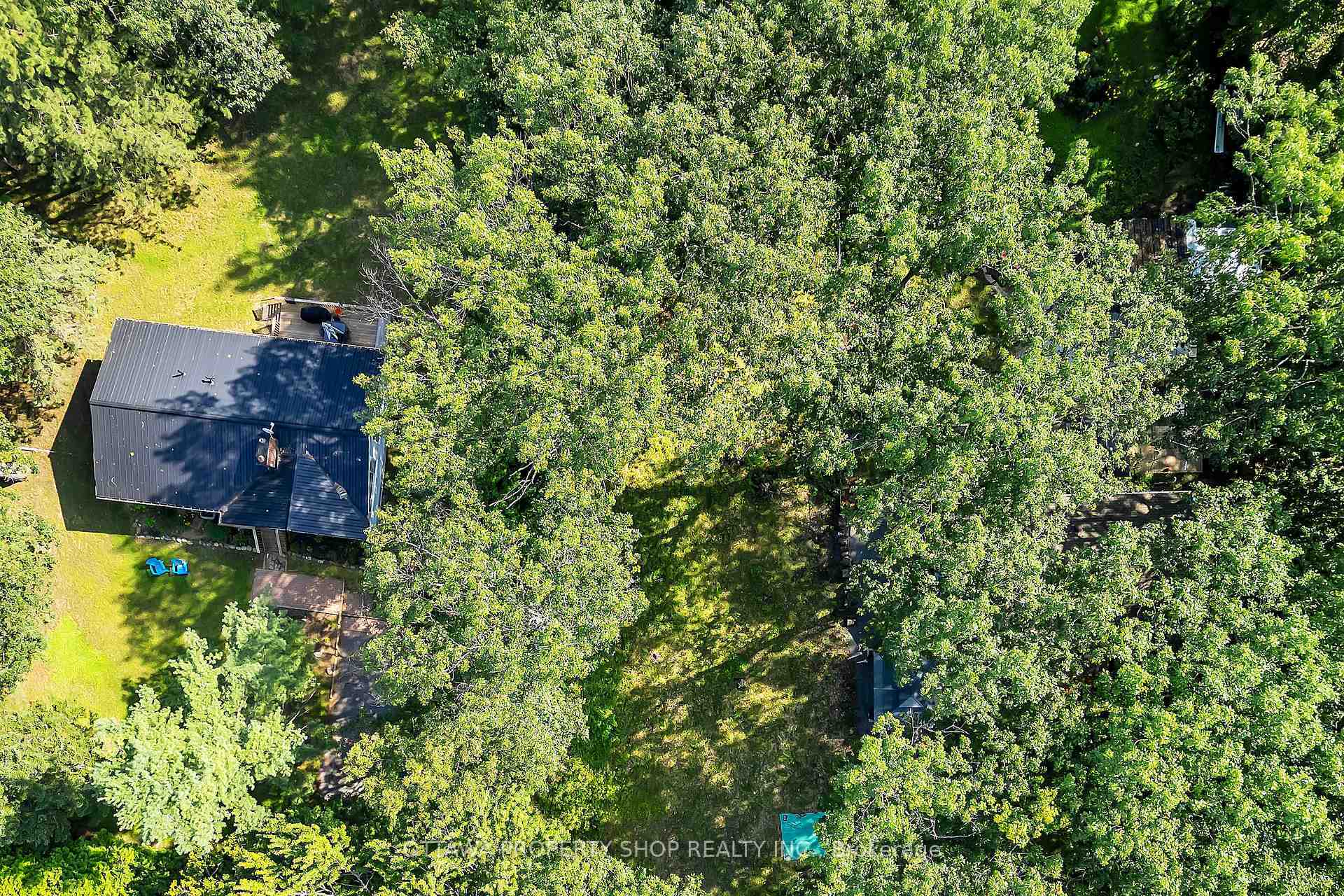 Property Photo:  675 Bayview Drive  ON K0A 3M0 