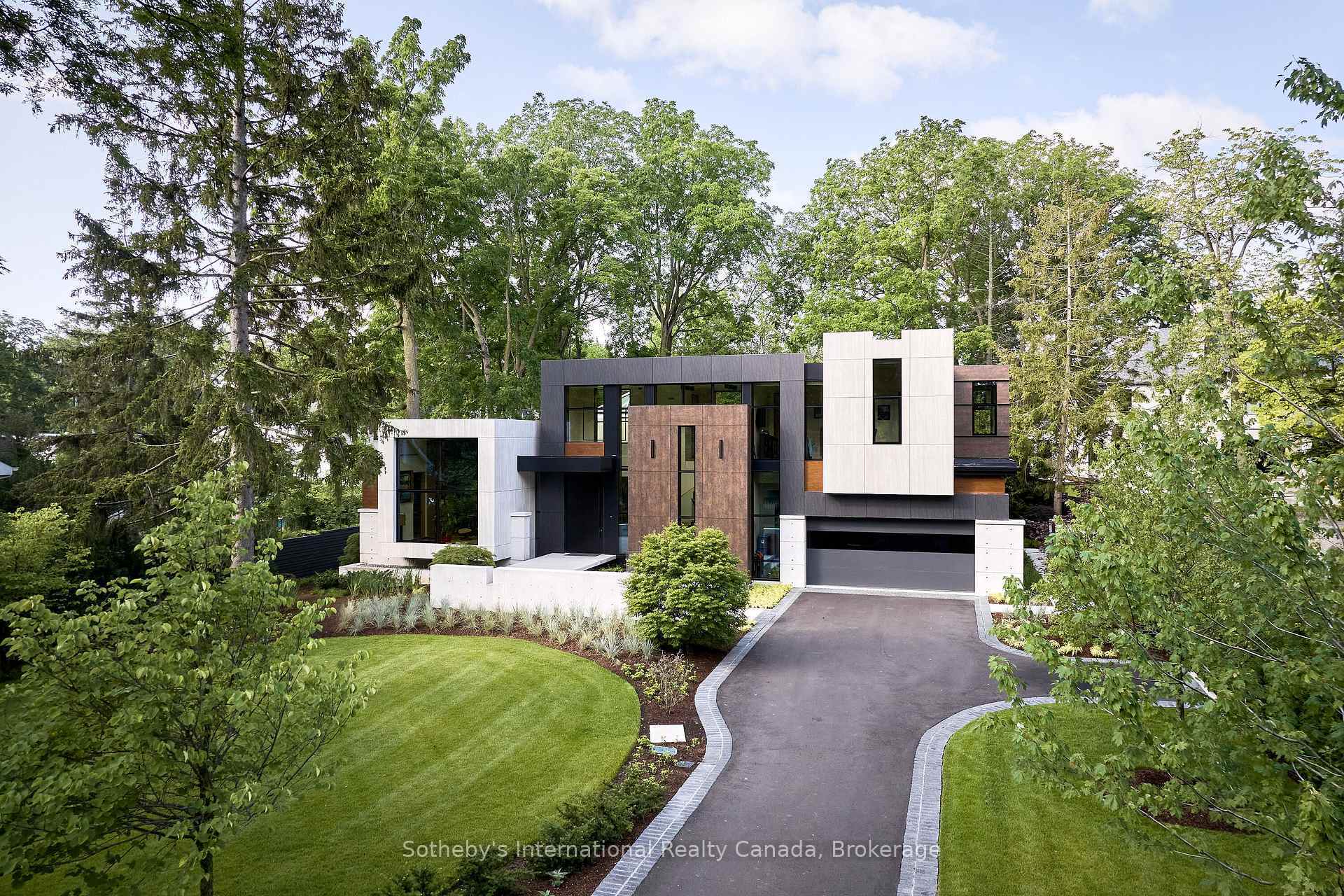 116 Chartwell Road  Oakville ON L6J 3Z6 photo