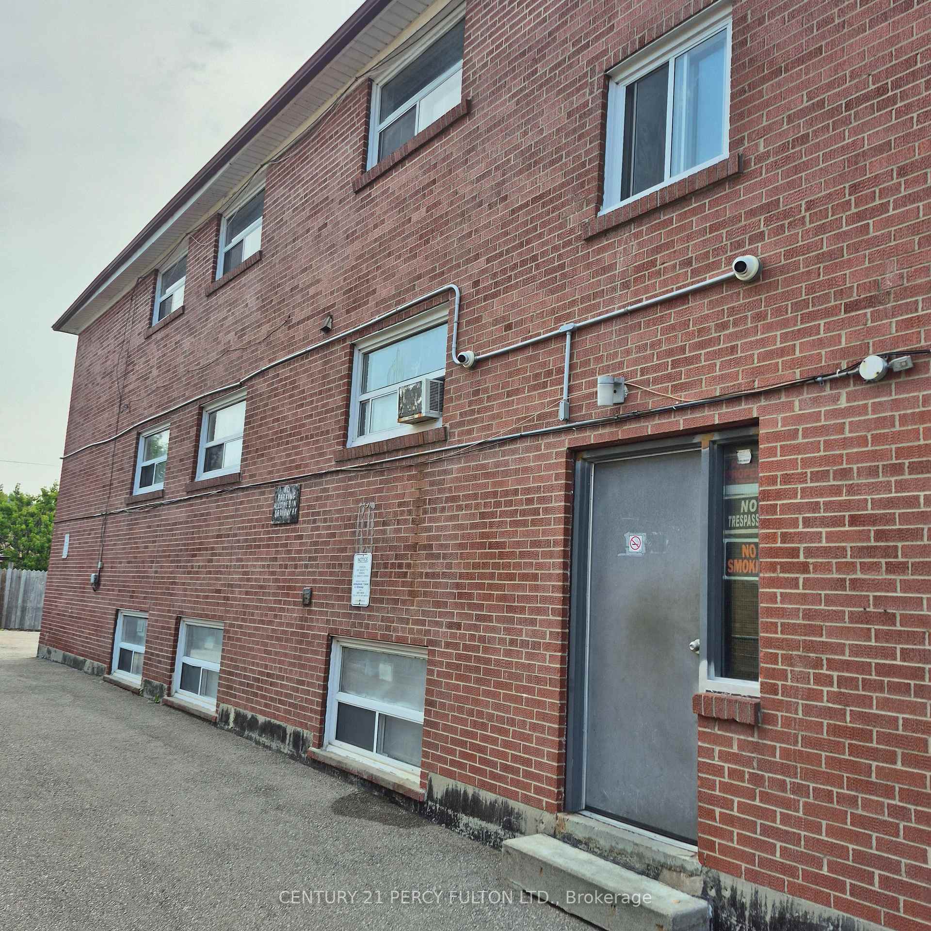 Property Photo: 559A Birchmount Road ON M1K 1P8