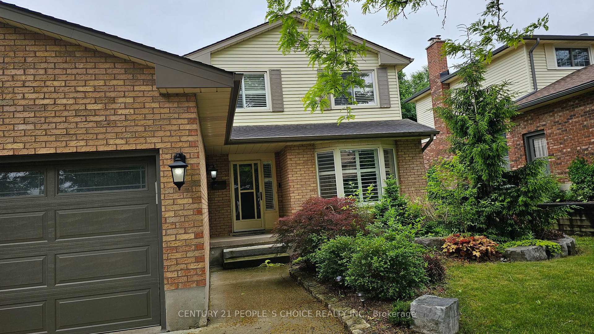 Photo de la propriété: 15 Birchlawn Avenue ON N1S 4S1