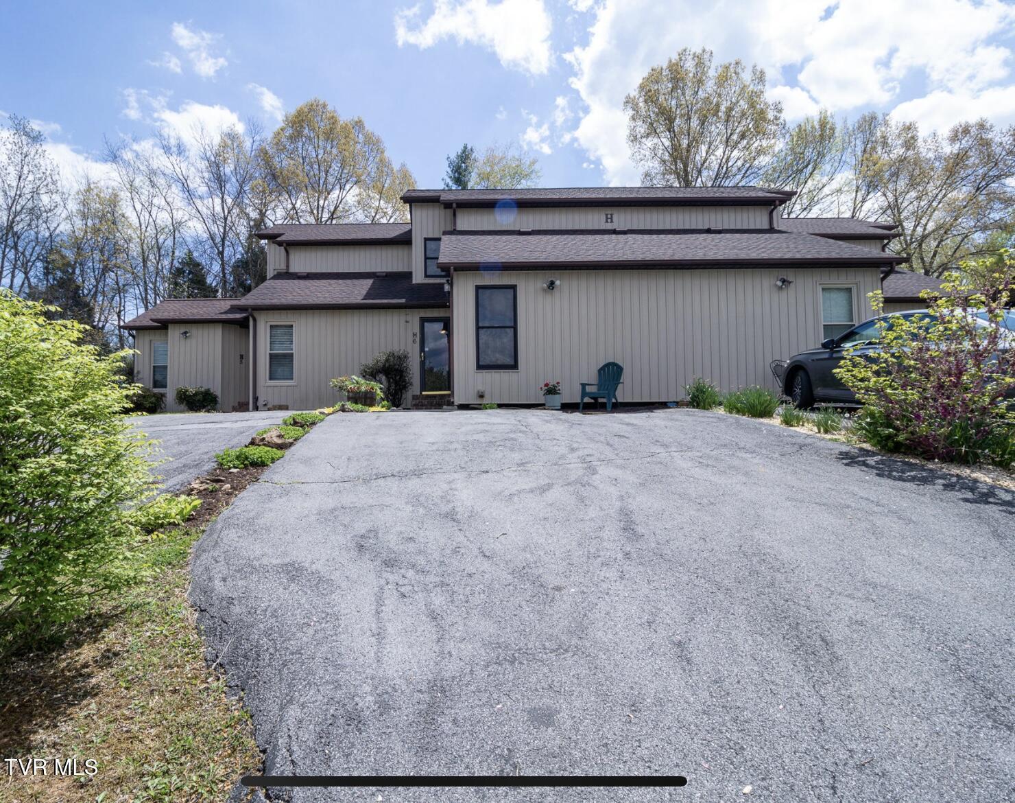 Property Photo: 780 Hamilton Road H-6 TN 37617