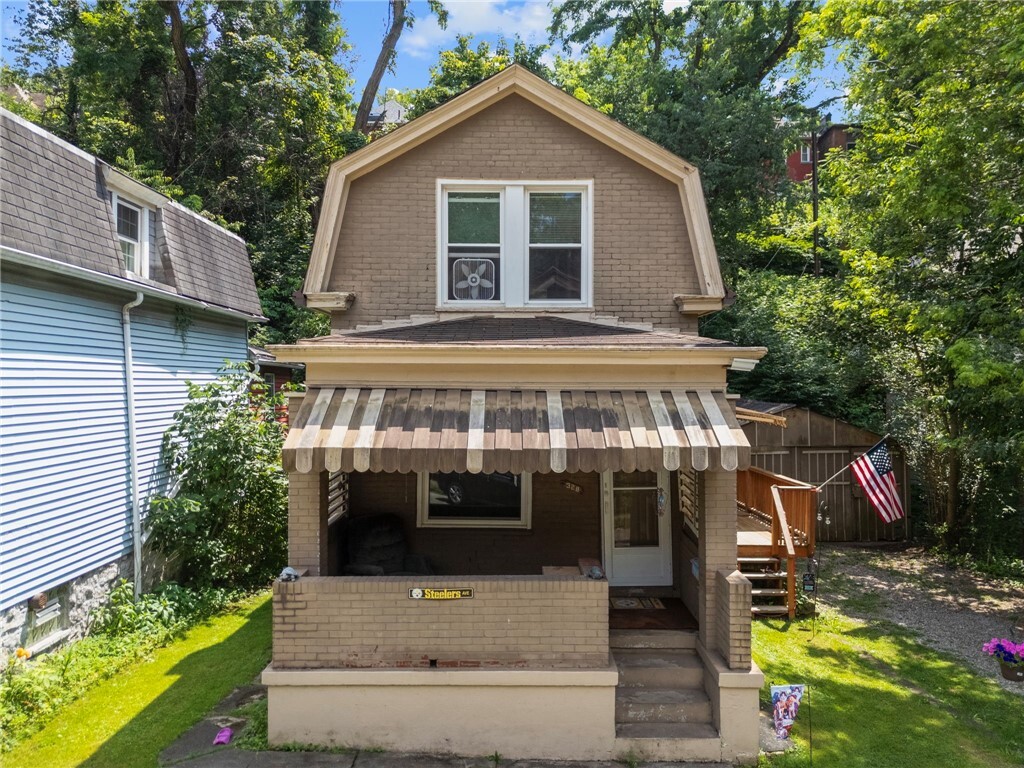 Property Photo: 328 Mathews Ave PA 15210