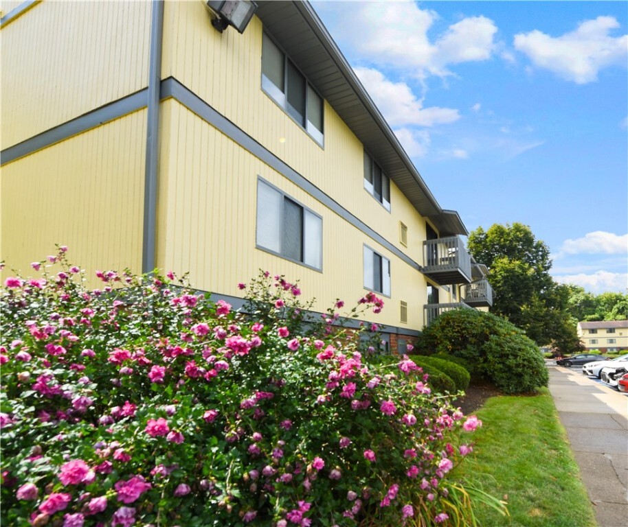 Property Photo: 1600 Settlers Dr. PA 15071