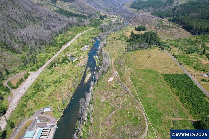 Property Photo: 51789 Gates Bridge E OR 97346