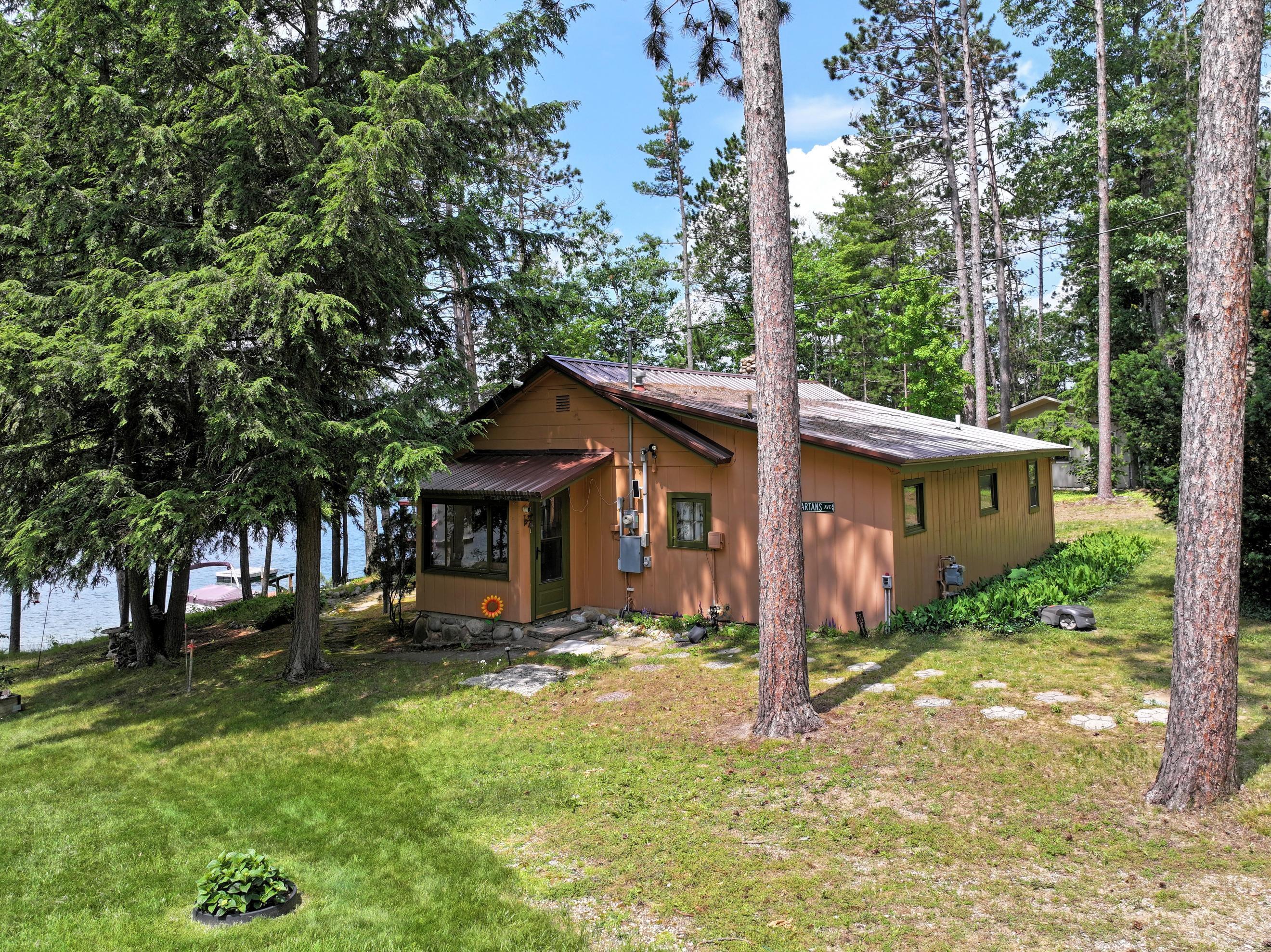 Property Photo:  1268 E Heart Lake Drive  MI 49735 
