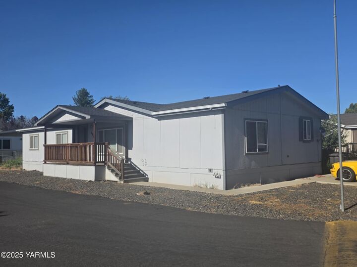 Property Photo:  7610 W Nob Hill Blvd Blvd 196  WA 98908 