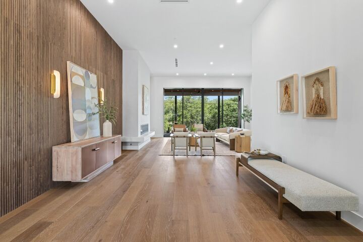3629 Peregrine Falcon Drive  Austin TX 78746 photo