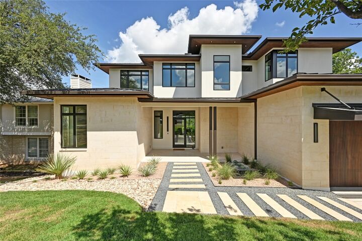 3629 Peregrine Falcon Drive  Austin TX 78746 photo