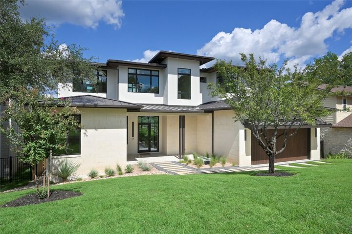 3629 Peregrine Falcon Drive  Austin TX 78746 photo