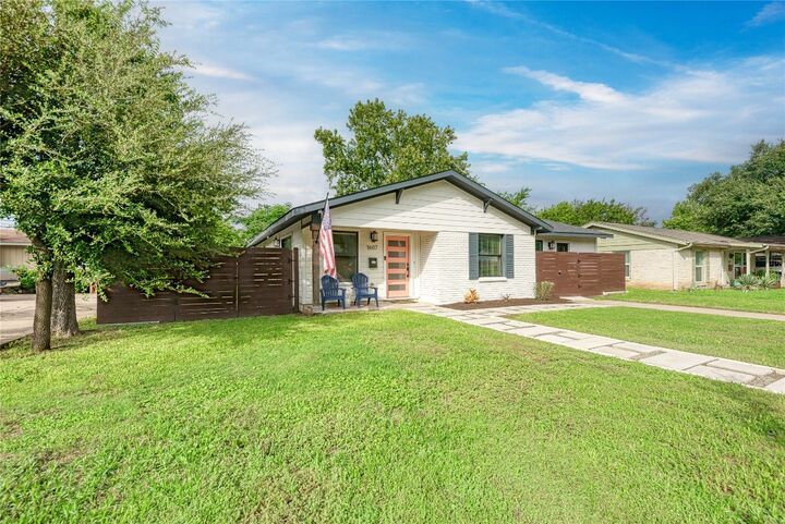Property Photo:  1607 Sweetbriar Avenue  TX 78723 