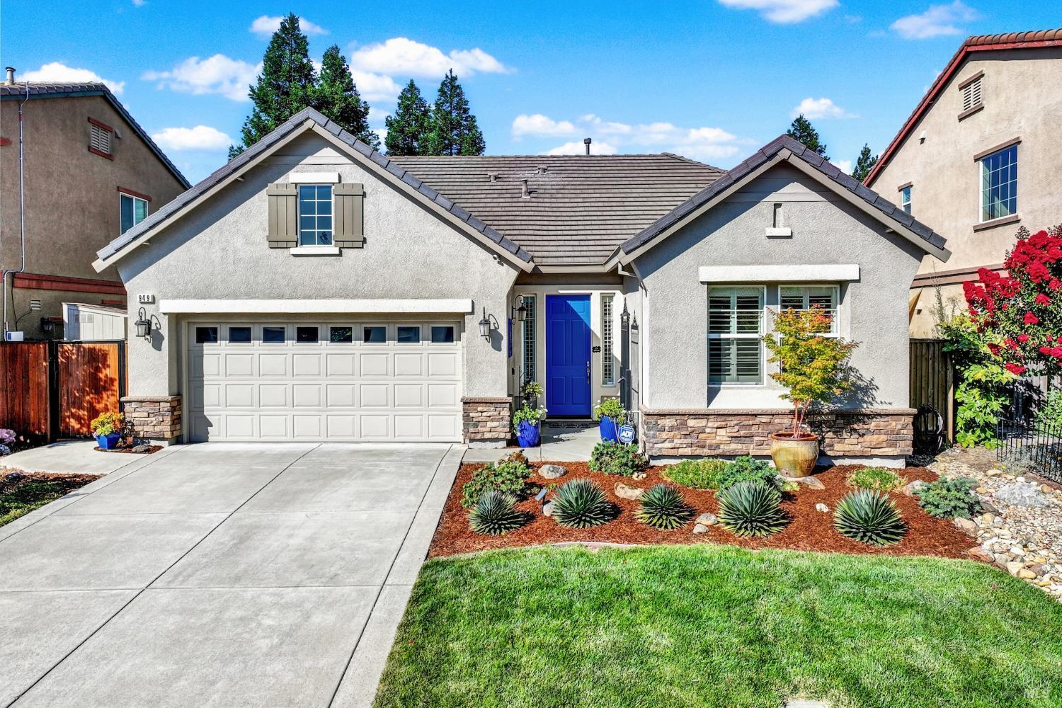Property Photo: 949 Lancaster Street CA 95687