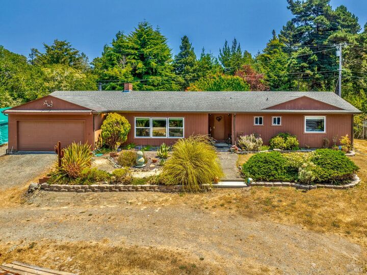Property Photo: 18841 Lahmon Lane CA 95437