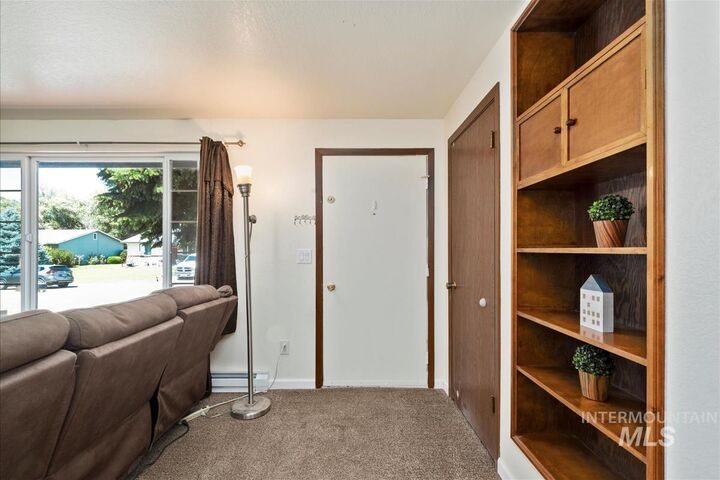 Property Photo:  2601 E Denver  ID 83687 