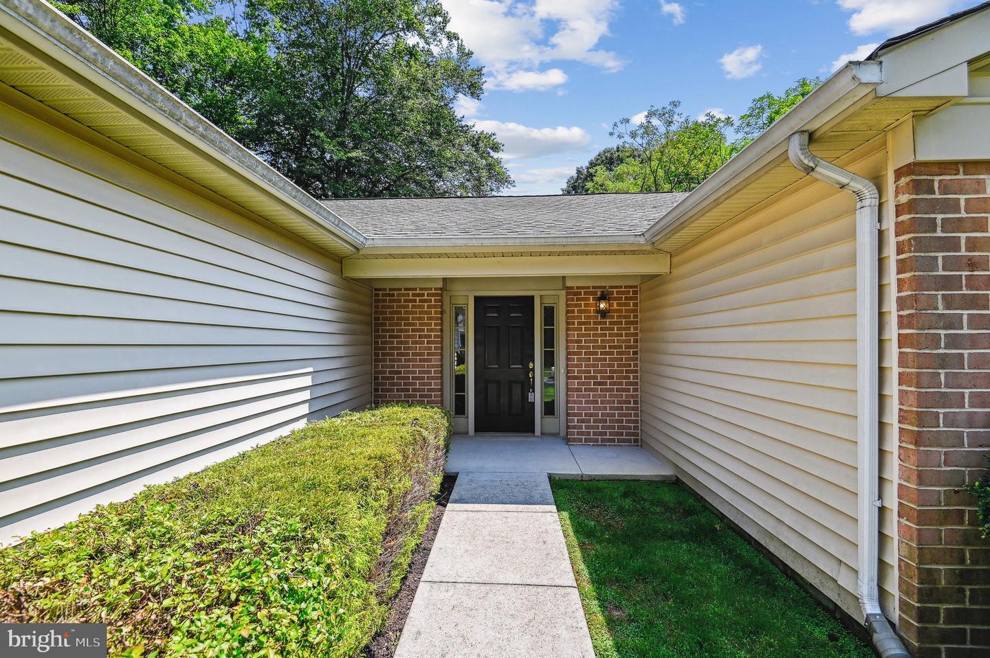 Property Photo: 940 Schooner Circle MD 21401