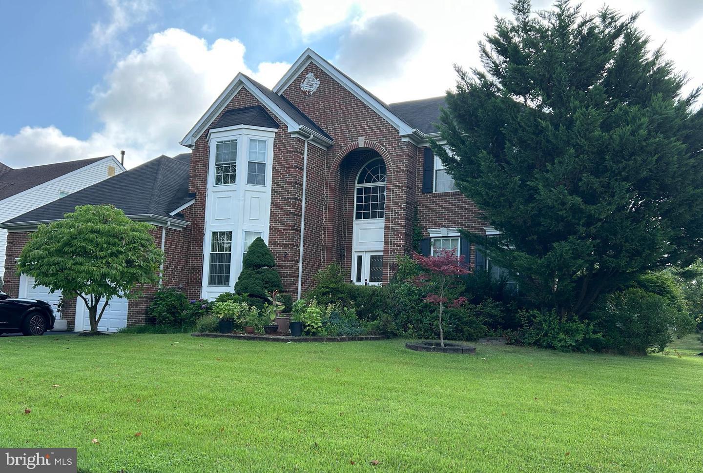 Property Photo:  2 Carriage Court  NJ 08520 