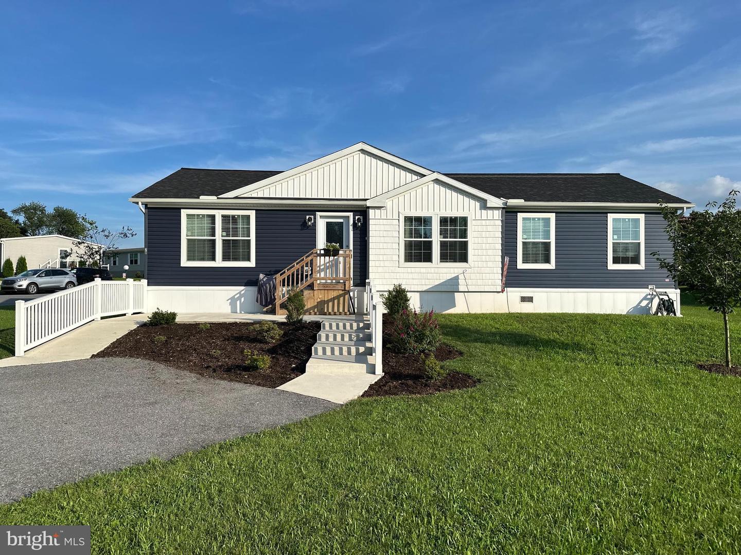 20 Orchard Street  Fredericksburg PA 17026 photo