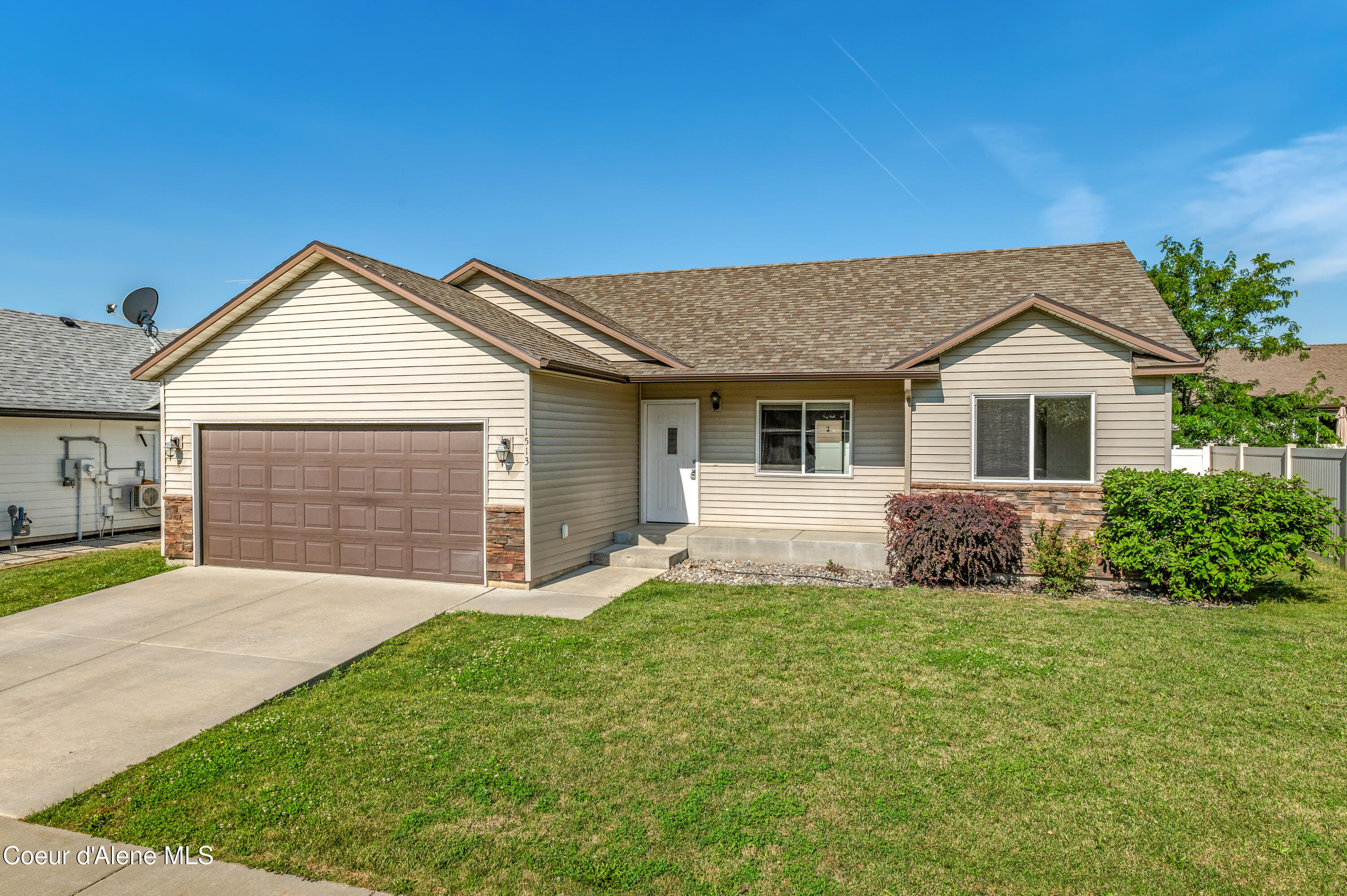 Property Photo: 1513 N Moonstone St ID 83854