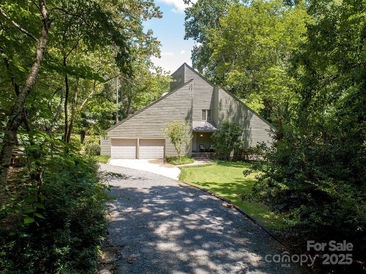 Property Photo: 10401 Andiron Drive NC 28105