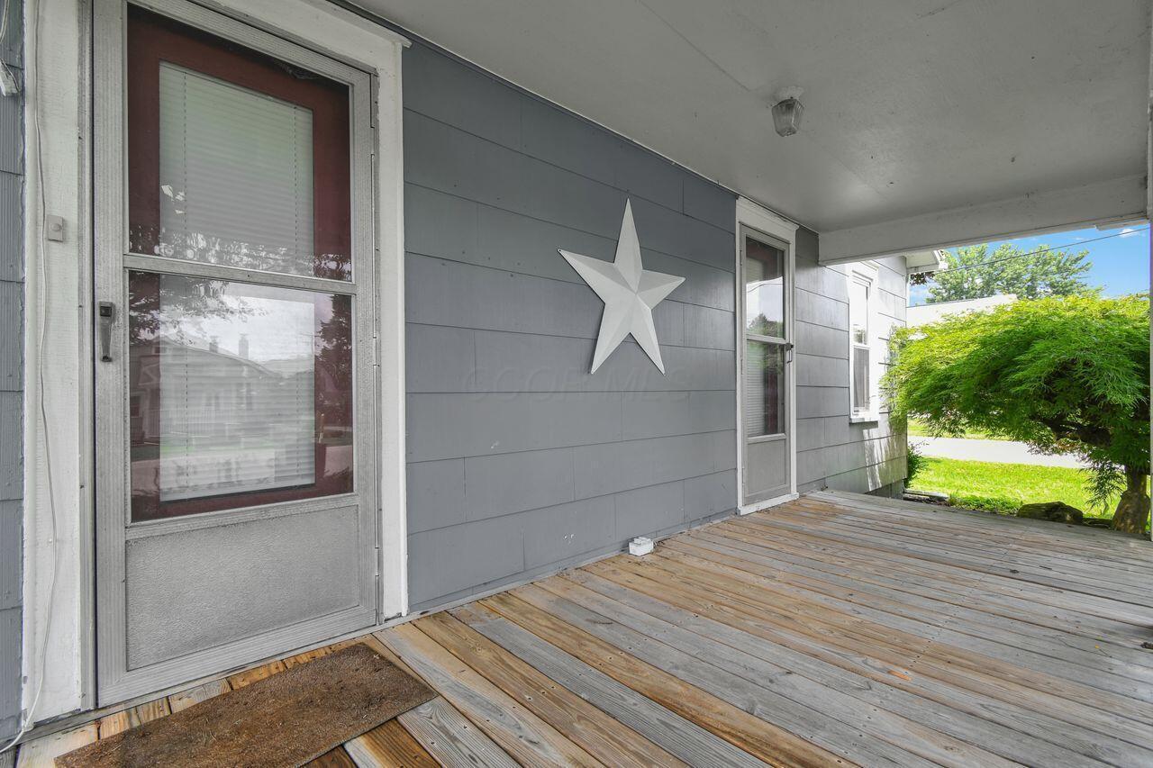 Property Photo:  115 S 32nd Street  OH 43055 