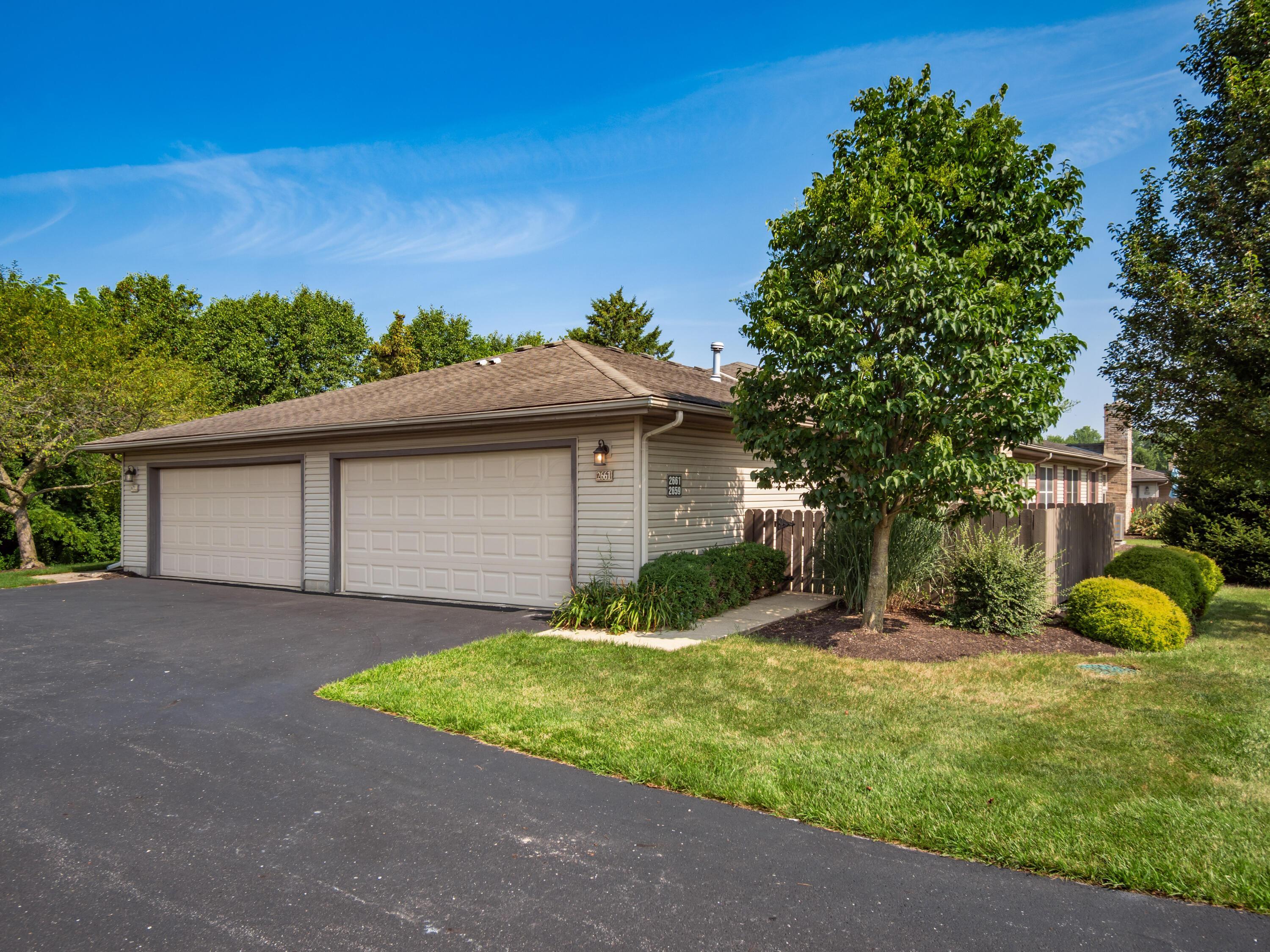 Property Photo: 2661 Brittany Oaks Boulevard OH 43026