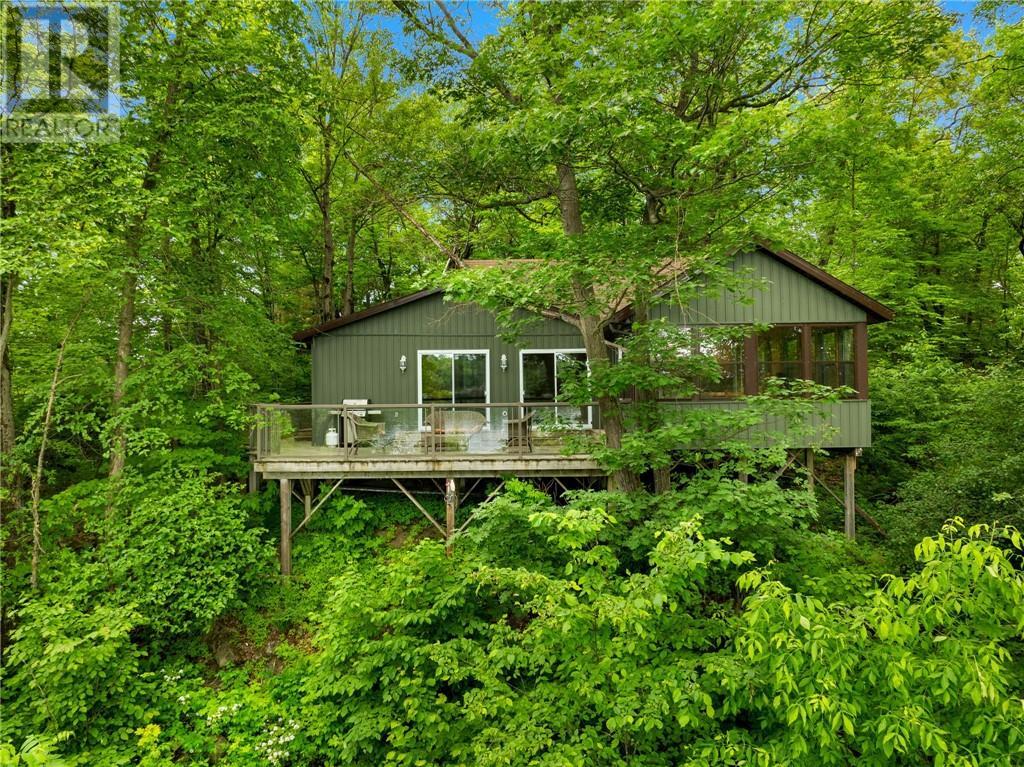 Property Photo:  1 Maplewood  ON P0M 1A0 