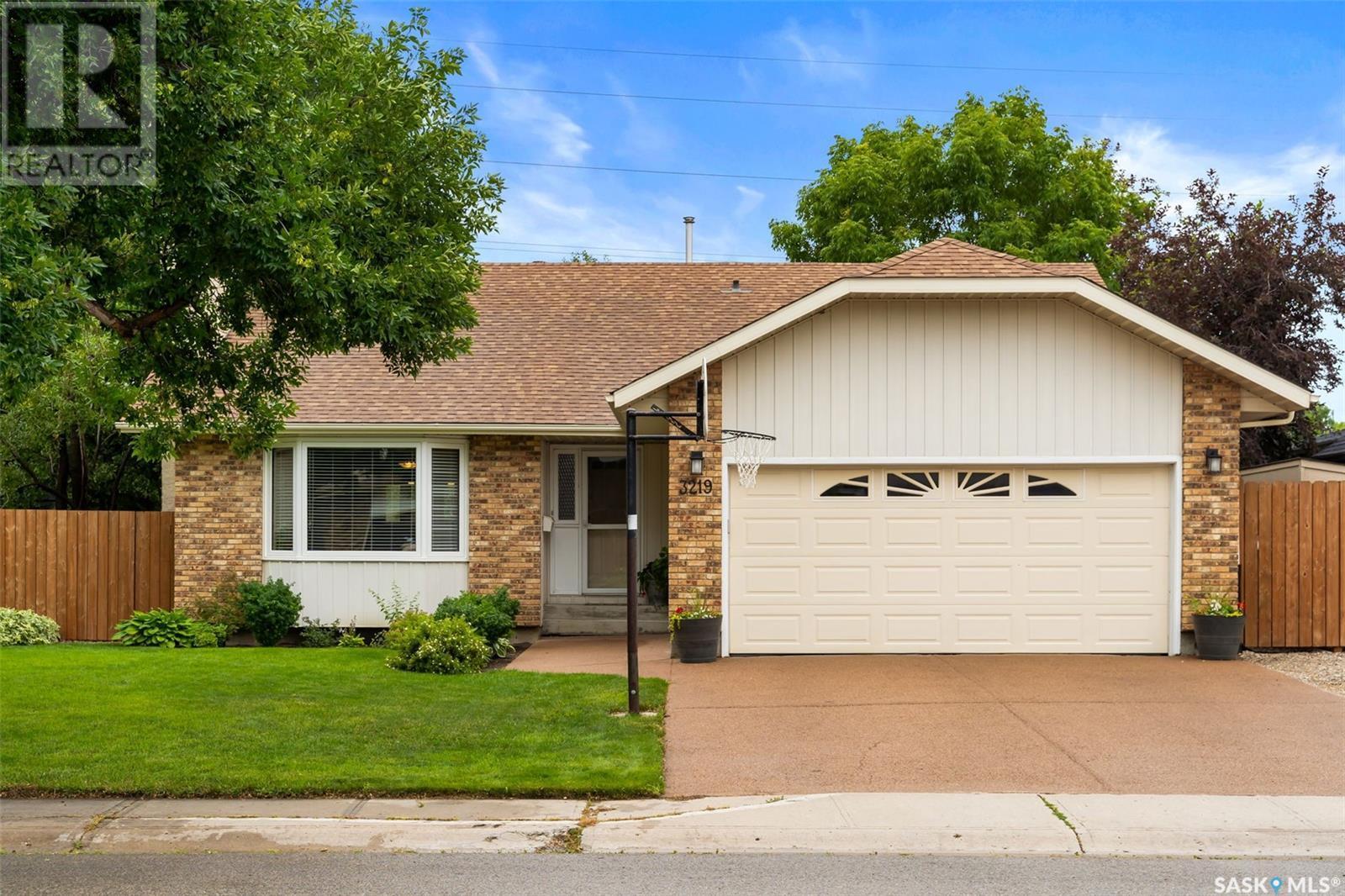 3219 Margaret Road  Regina SK S4V 1B2 photo