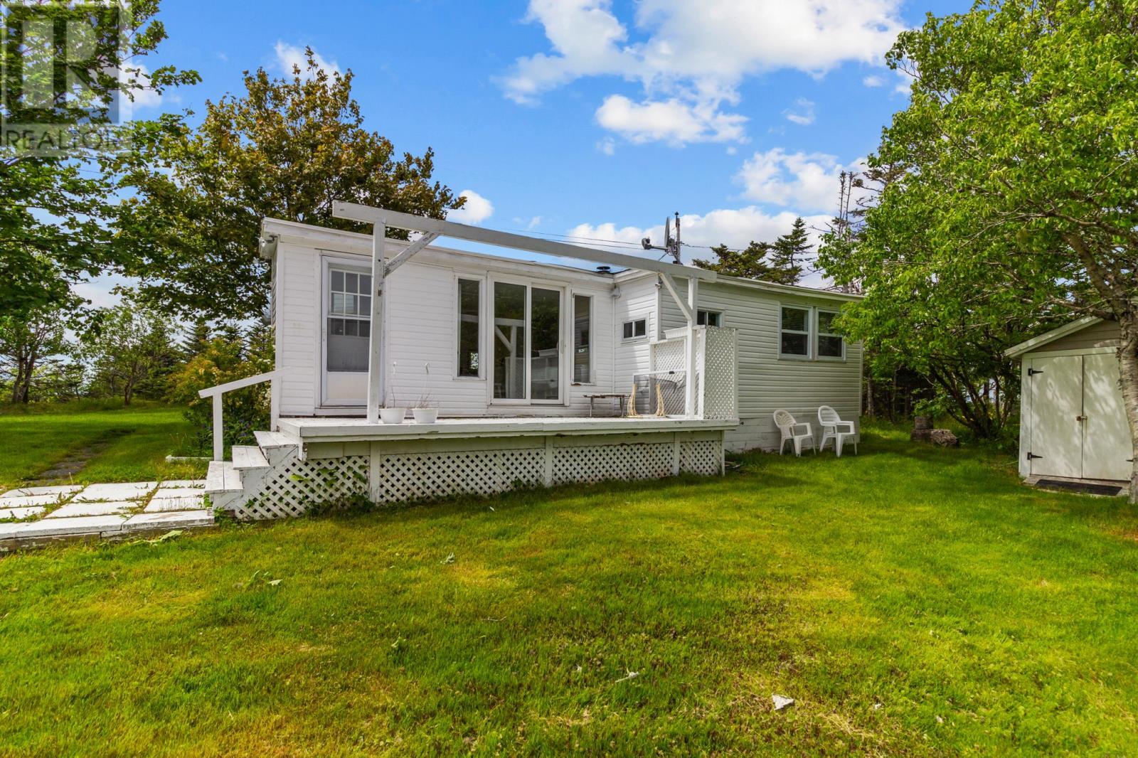 Property Photo:  204 Vineland Road  NL A0A 2R0 