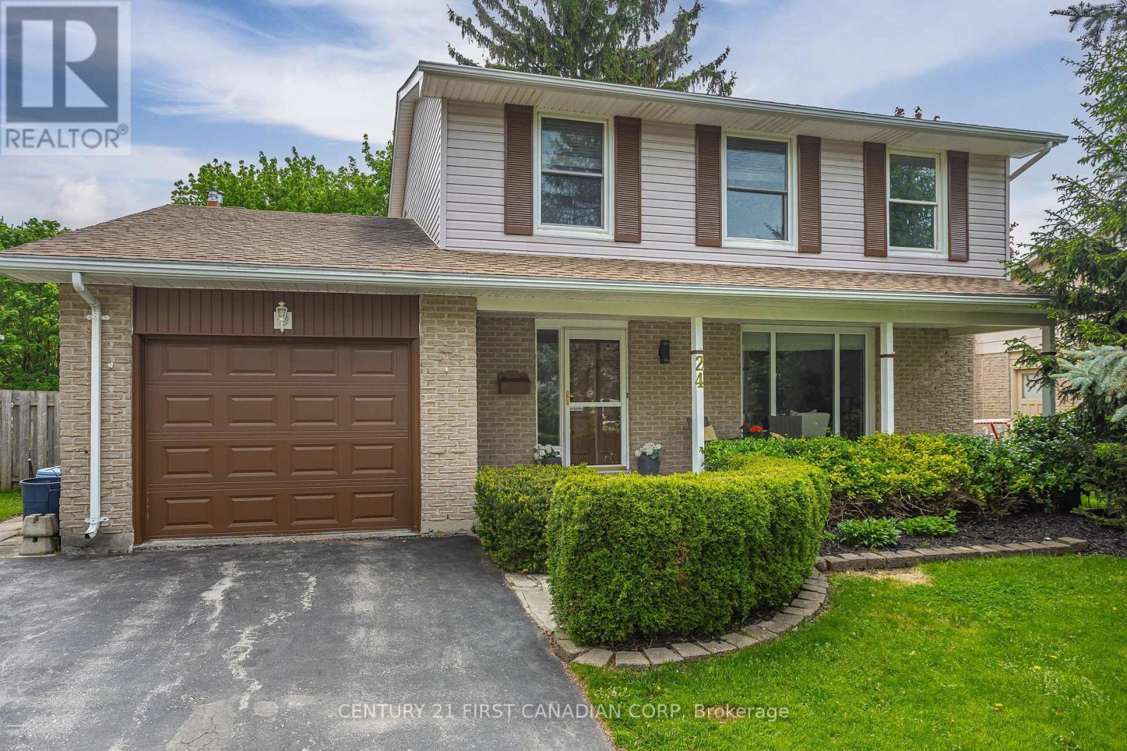 Photo de la propriété:  24 Bartlett Crescent  ON N6K 1W4 