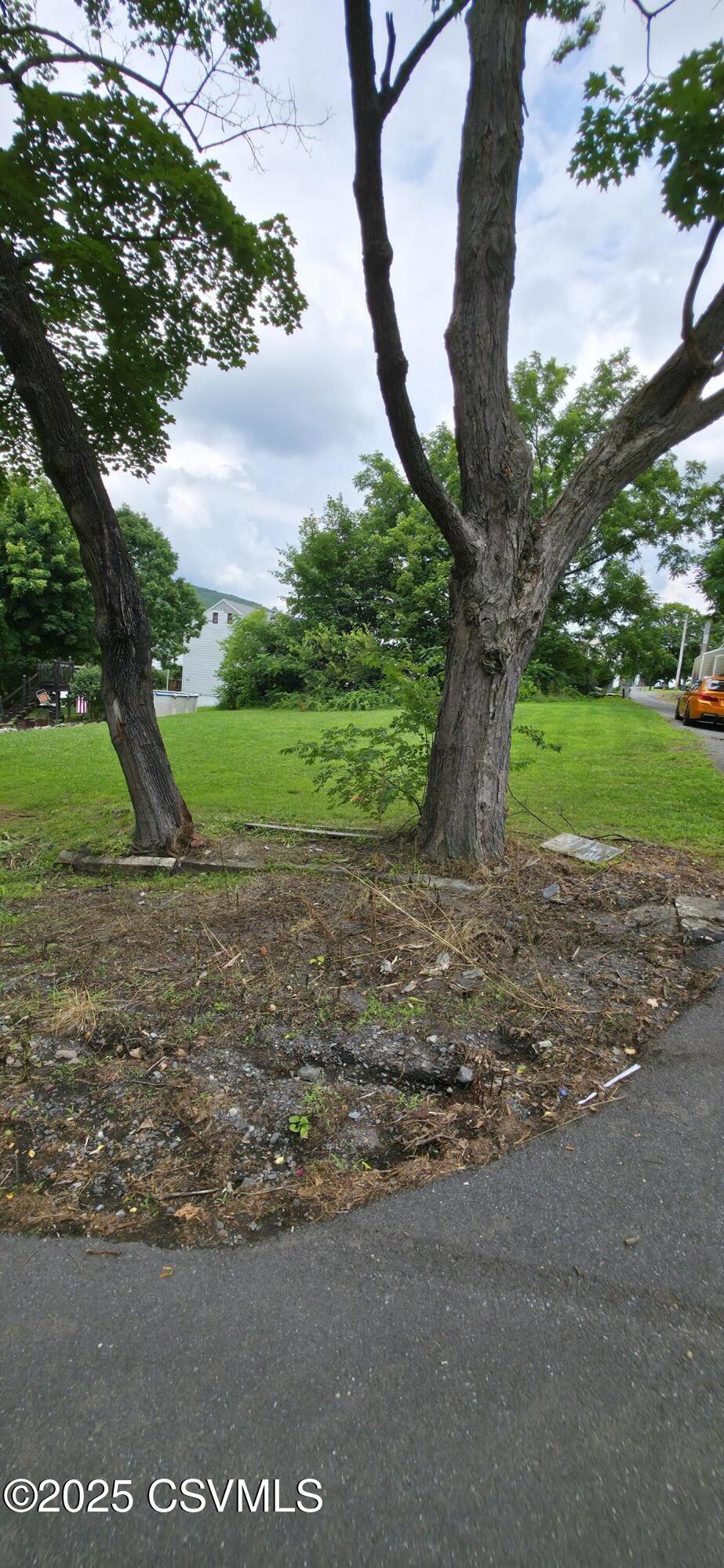 Property Photo:  220-224 S 10th Street  PA 17881 