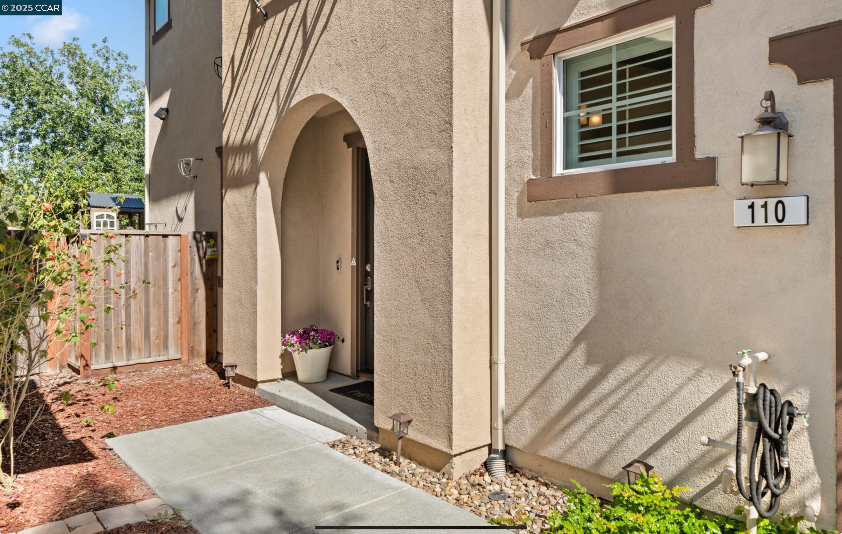 Property Photo:  110 Elworthy Ranch Dr  CA 94526 