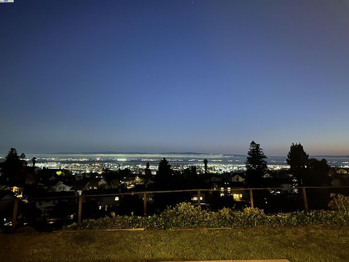 Property Photo:  43499 Southerland Way  CA 94539 
