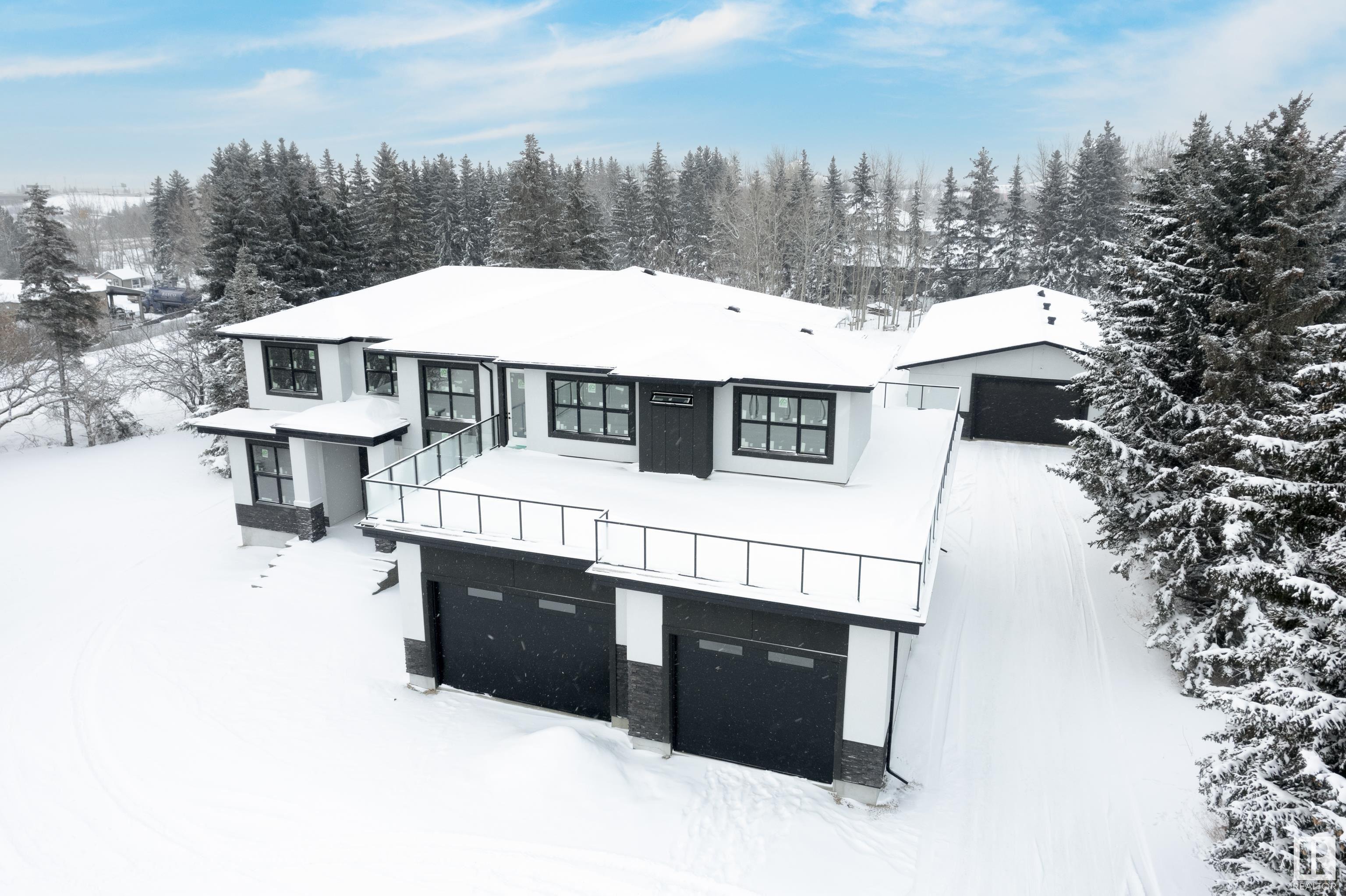 Property Photo: 18445 122 Avenue NW AB T5V 1R4