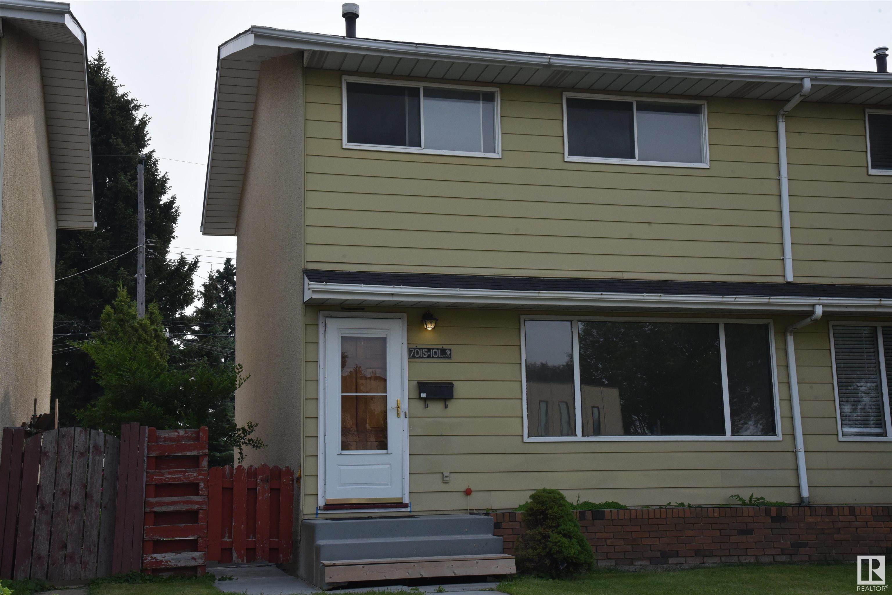 7015 101 Avenue NW  Edmonton AB T6A 0H6 photo