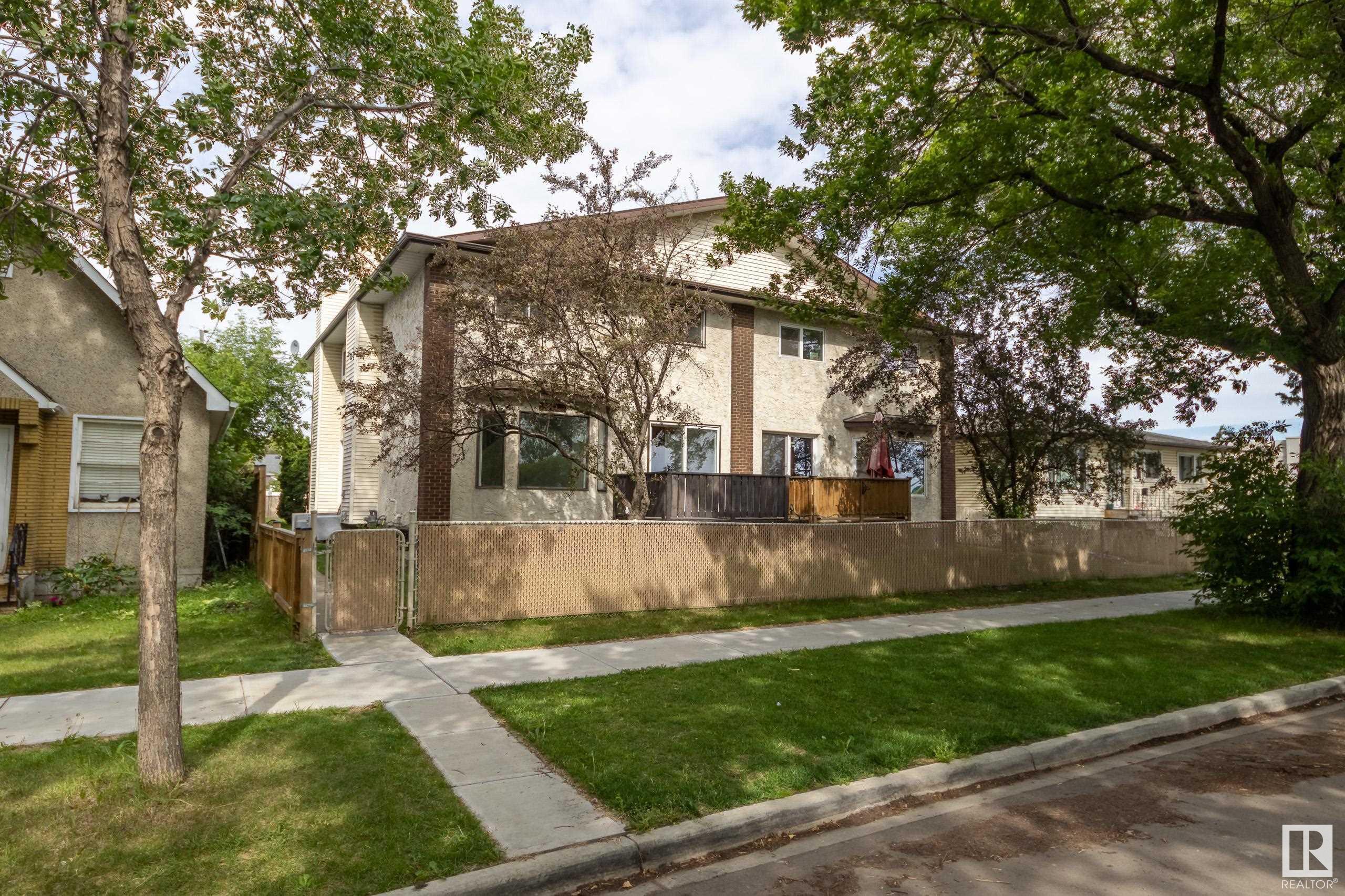 12430 85 Street NW  Edmonton AB T5B 3H2 photo